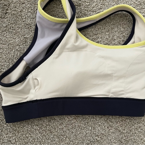 Peloton Cadent Racer Back Bra - Picture 5 of 6